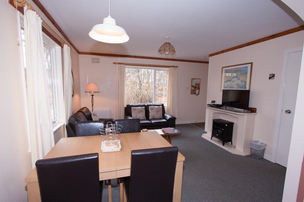 Tullochwood Lodges Forres Exterior foto